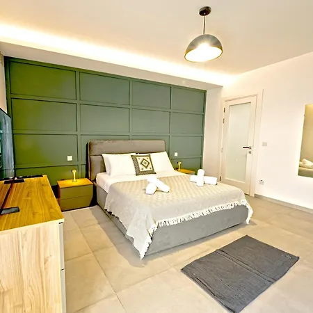 Rb3 - Centrally Located Luxurious Apartment Sliema