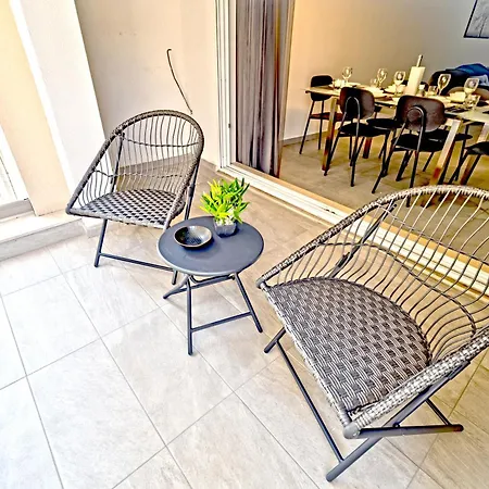 Rb3 - Centrally Located Luxurious Apartment Sliema