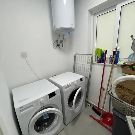 Apartment Rb3 - Centrally Located Luxurious