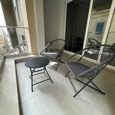 Apartment Rb3 - Centrally Located Luxurious Sliema