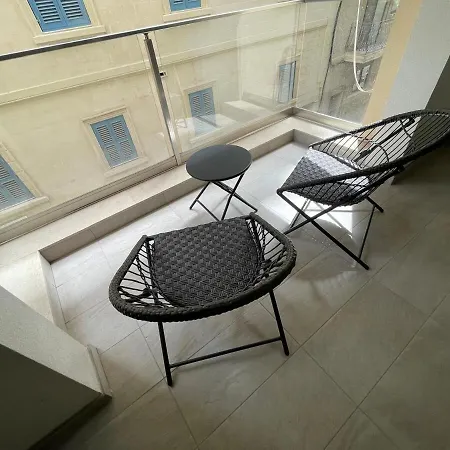 Apartment Rb3 - Centrally Located Luxurious Sliema