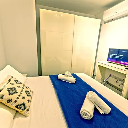 Apartment Rb3 - Centrally Located Luxurious