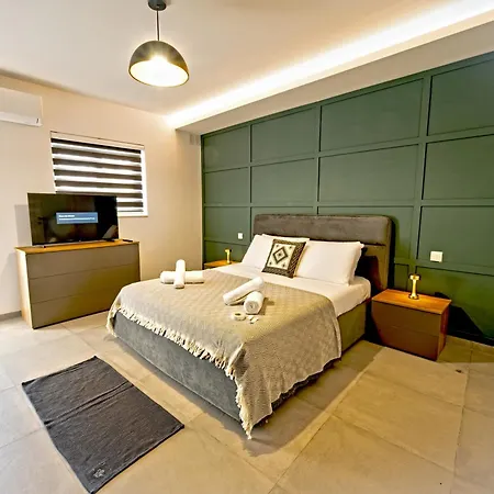 Rb3 - Centrally Located Luxurious Apartment Sliema