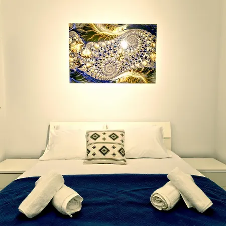 Rb3 - Centrally Located Luxurious Apartment *