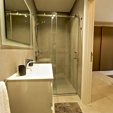 Apartment Rb3 - Centrally Located Luxurious