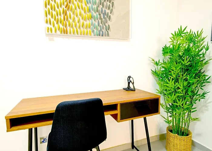 Apartament Rb3 - Centrally Located Luxurious *