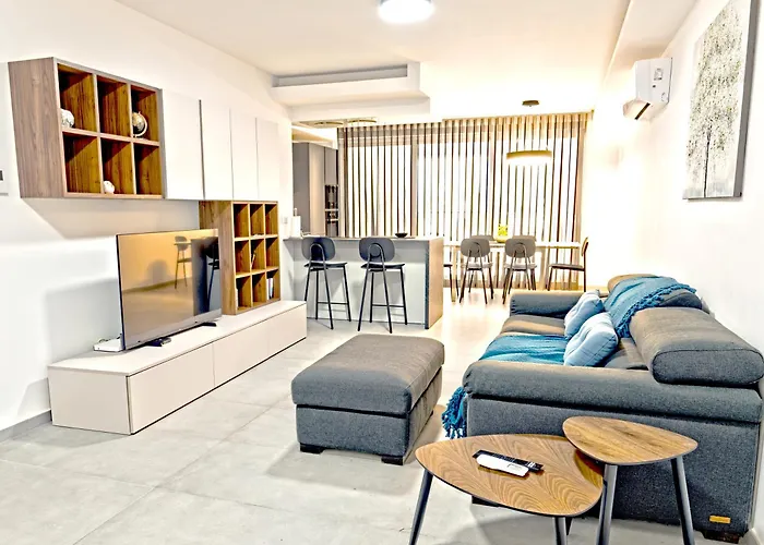 Rb3 - Centrally Located Luxurious Apartament Sliema