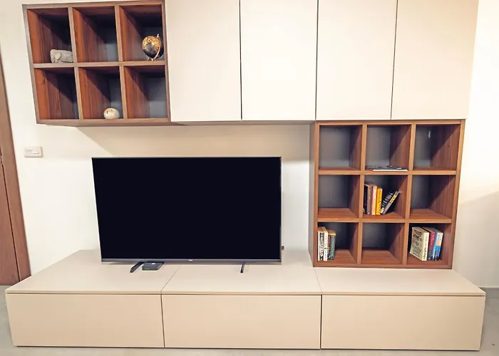 Rb3 - Centrally Located Luxurious